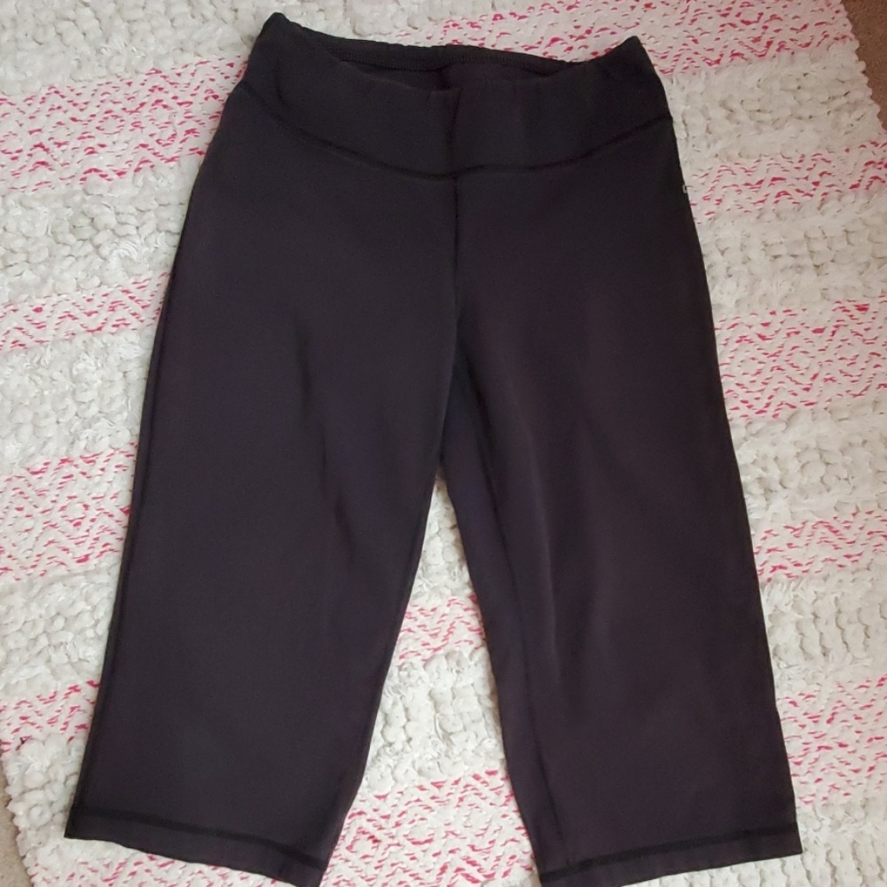 Reebok workout capris